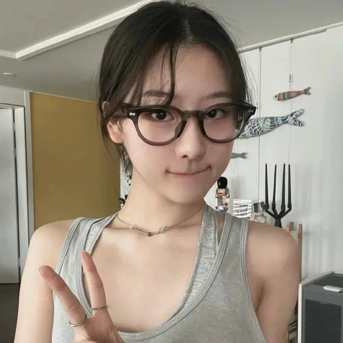 鱼跃在花见粤语